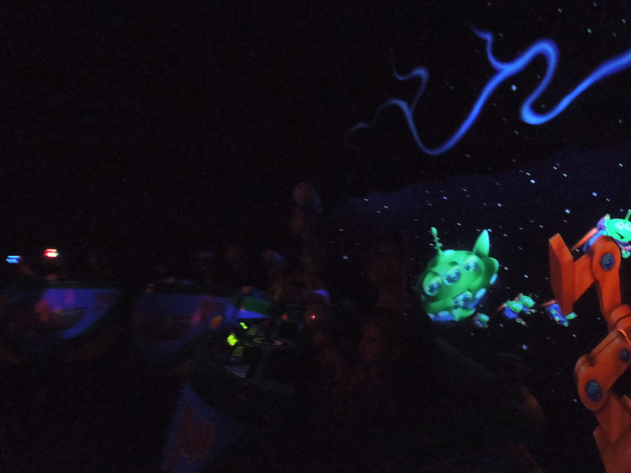 Disneyland Tomorrowland: Buzz Lightyear Astro Blasters Picture